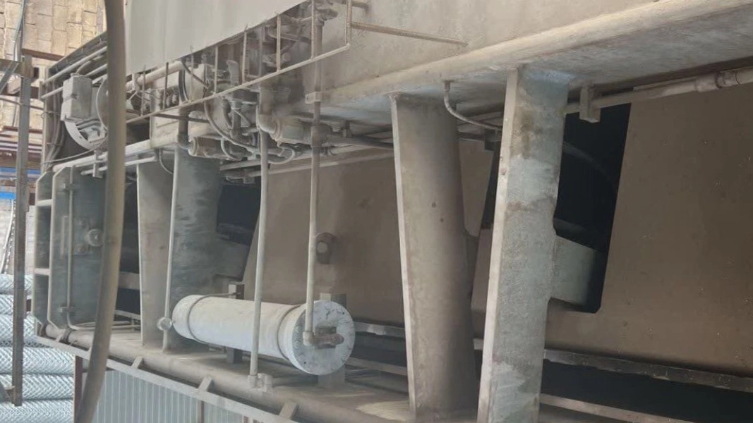 Urgent sale of 6 meters 20 mil diani guillotine, a healthy industrial device with an agreed price